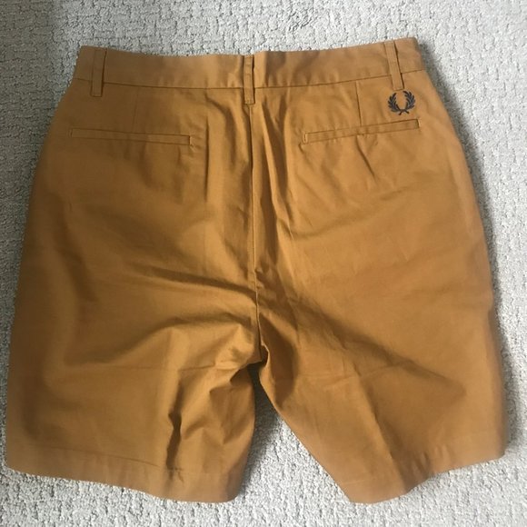 Fred Perry shorts - Picture 2 of 2